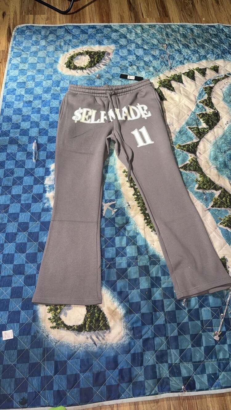 Selfmade 11 Graphic Flare Sweatpants Size Large
